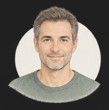 Fictief portret van een man bij een review over stoelmassage